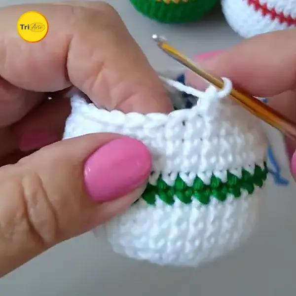 Receita de Amigurumi Bola de Natal - PDF Ilustrado 2