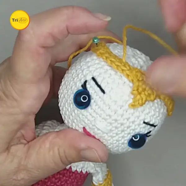Receita de Amigurumi Mulher Maravilha - PDF Ilustrado 2