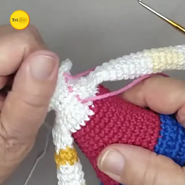 Receita de Amigurumi Mulher Maravilha - PDF Ilustrado 3